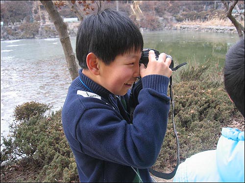 승현이가 제일 재미있어 하네요. 